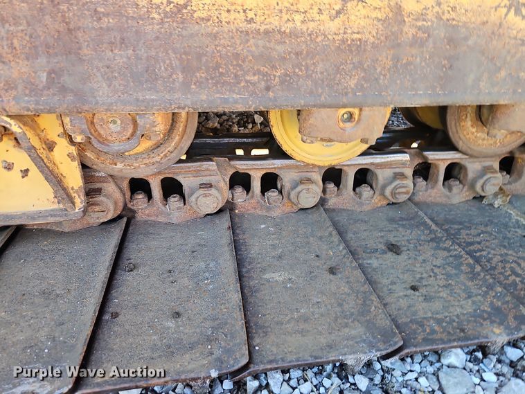 image for item EI8558 1996 Caterpillar D5H LGP dozer