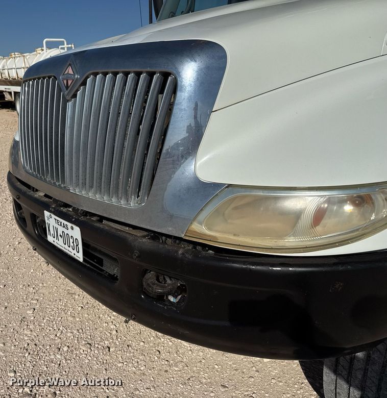 image for item EJ3197 2007 International 4300 digger derrick truck