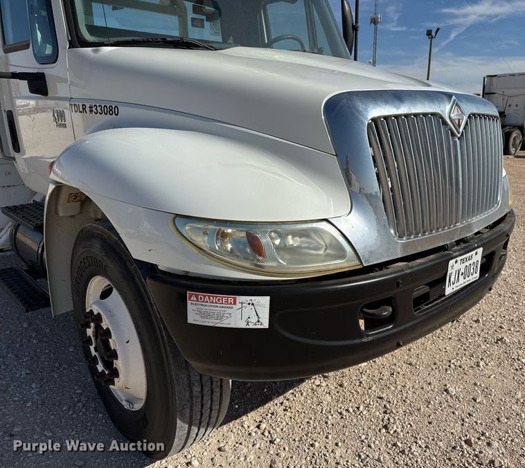 image for item EJ3197 2007 International 4300 digger derrick truck