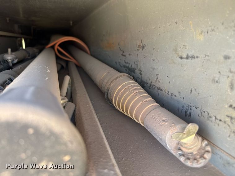 image for item EJ3197 2007 International 4300 digger derrick truck