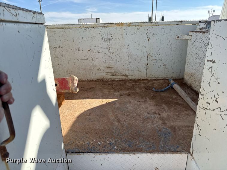 image for item EJ3197 2007 International 4300 digger derrick truck