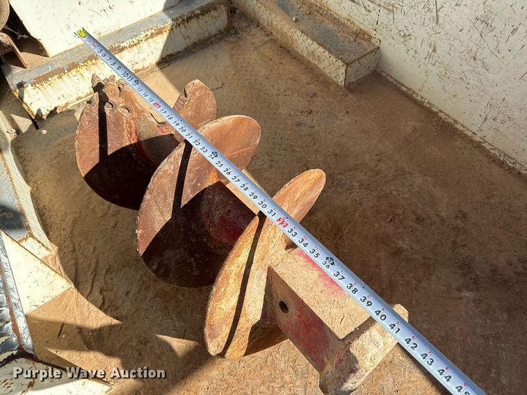 image for item EJ3197 2007 International 4300 digger derrick truck