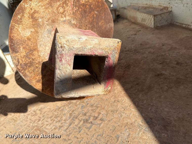 image for item EJ3197 2007 International 4300 digger derrick truck