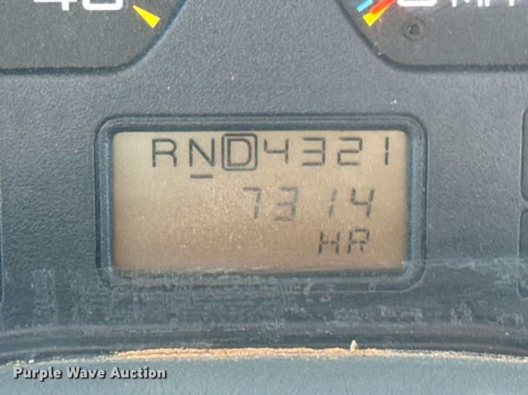 image for item EJ3197 2007 International 4300 digger derrick truck