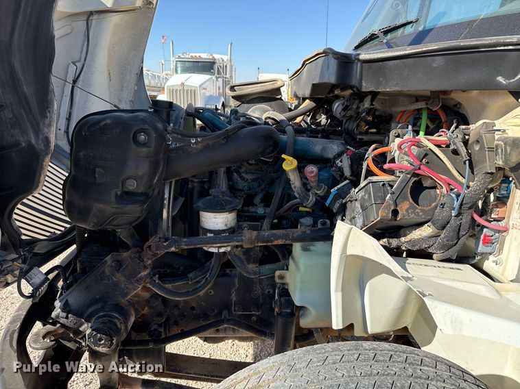 image for item EJ3197 2007 International 4300 digger derrick truck