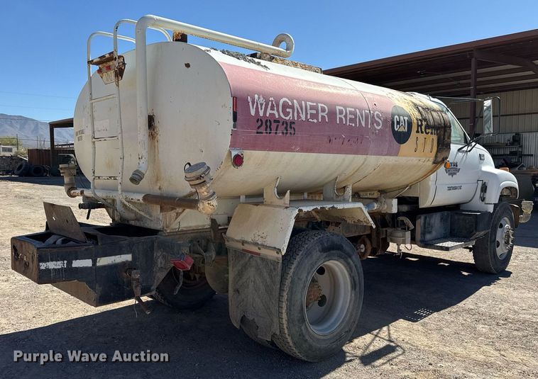 image for item EJ3201 2002 GMC C7500 water truck