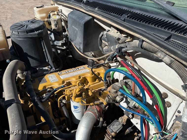 image for item EJ3201 2002 GMC C7500 water truck