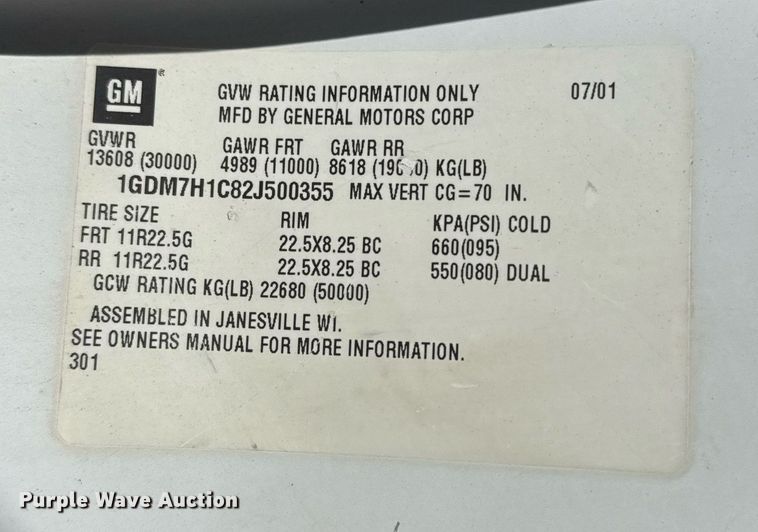 image for item EJ3201 2002 GMC C7500 water truck