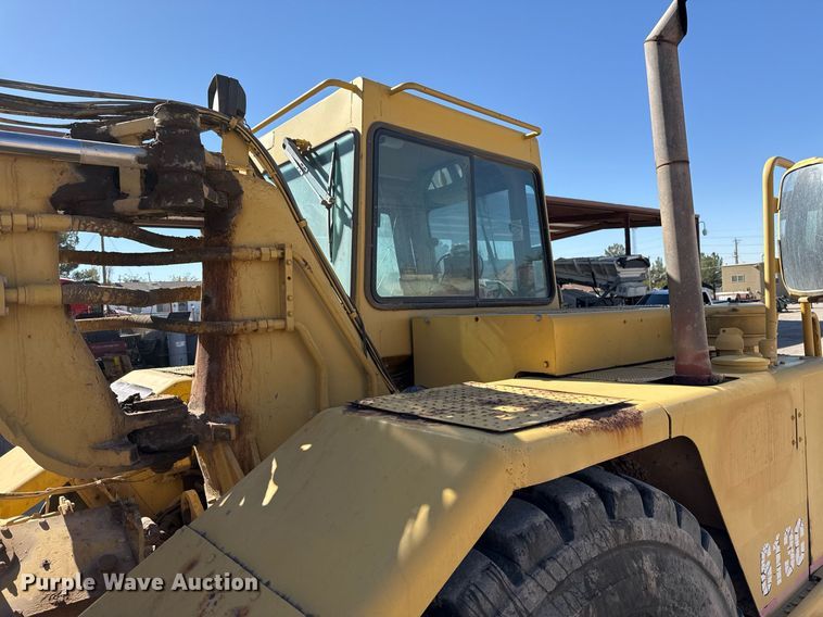 image for item EJ3202 1995 Caterpillar 613C Series II water wagon