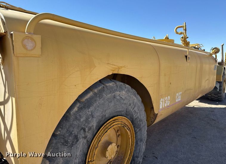 image for item EJ3202 1995 Caterpillar 613C Series II water wagon