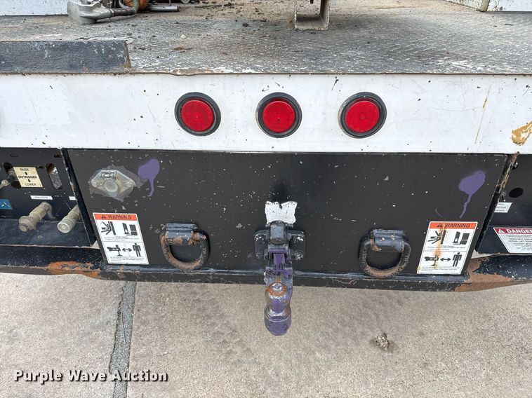 image for item EJ3206 2017 Dodge  Ram 5500HD bucket truck