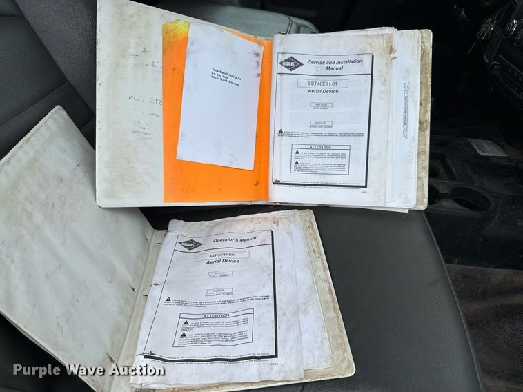 image for item EJ3206 2017 Dodge  Ram 5500HD bucket truck