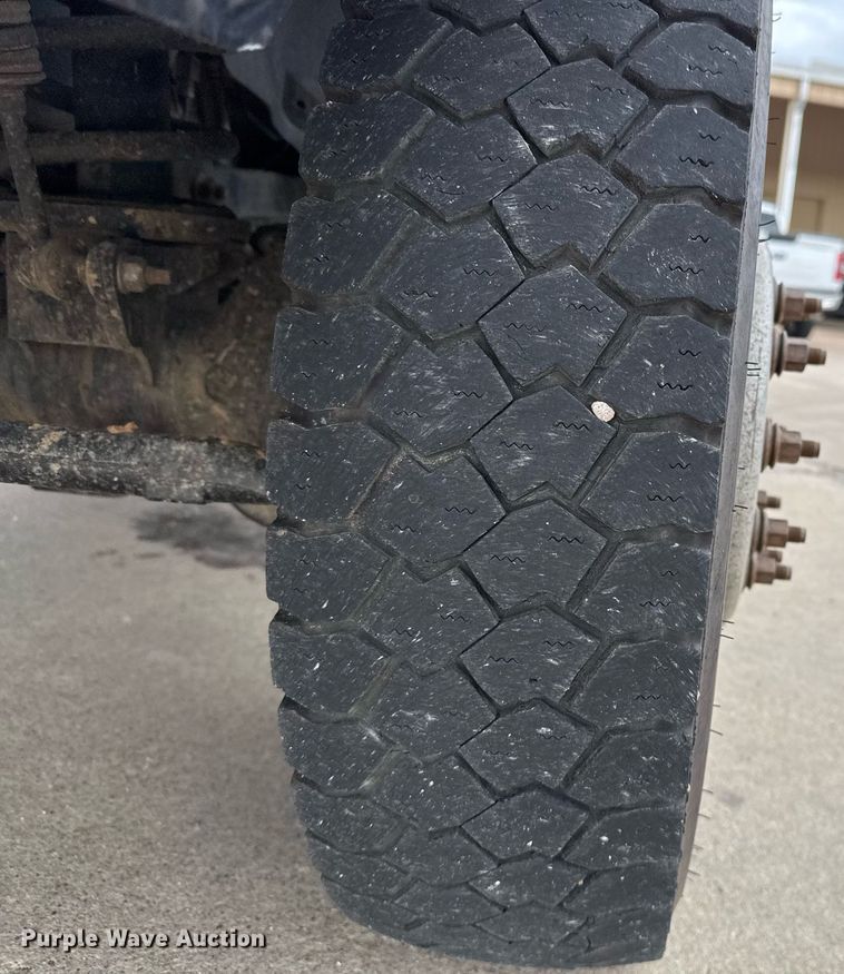 image for item EJ3206 2017 Dodge  Ram 5500HD bucket truck