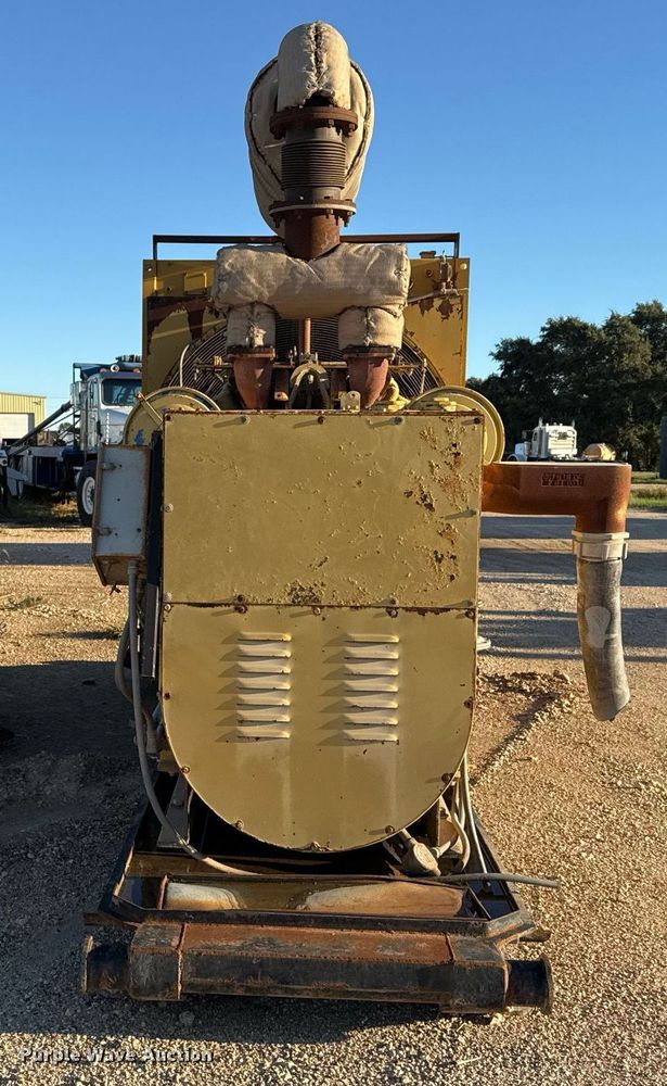image for item EJ3207 Caterpillar generator