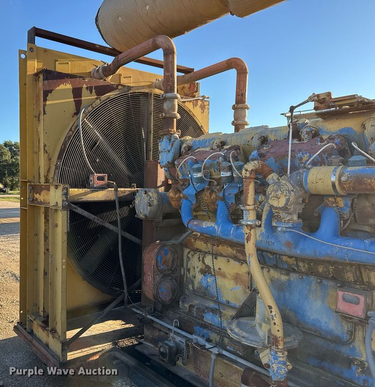 image for item EJ3207 Caterpillar generator