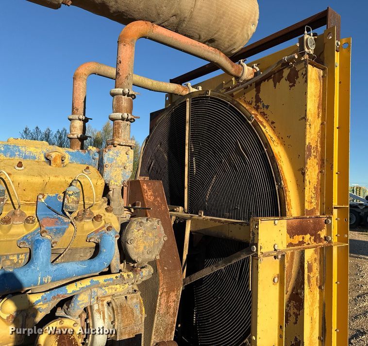 image for item EJ3207 Caterpillar generator