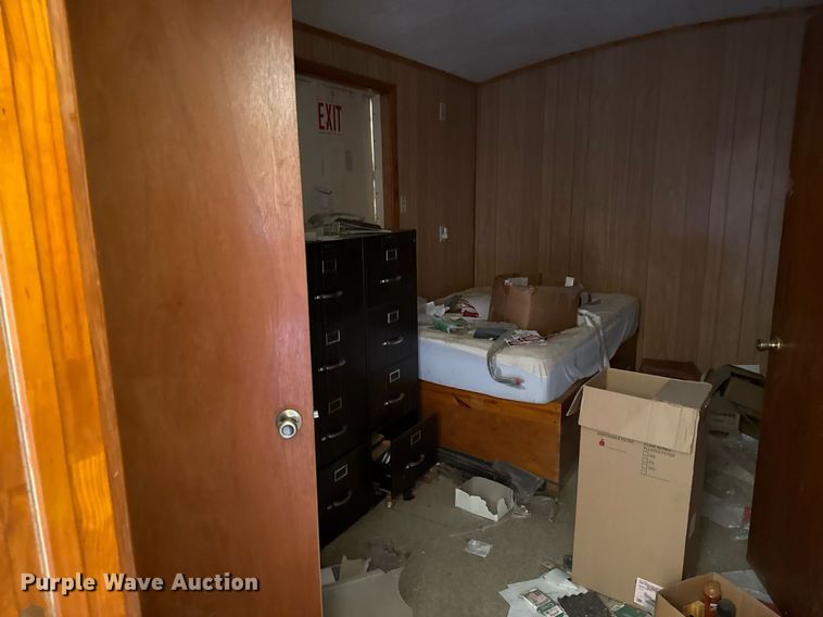 image for item EJ3208 Mobile office 