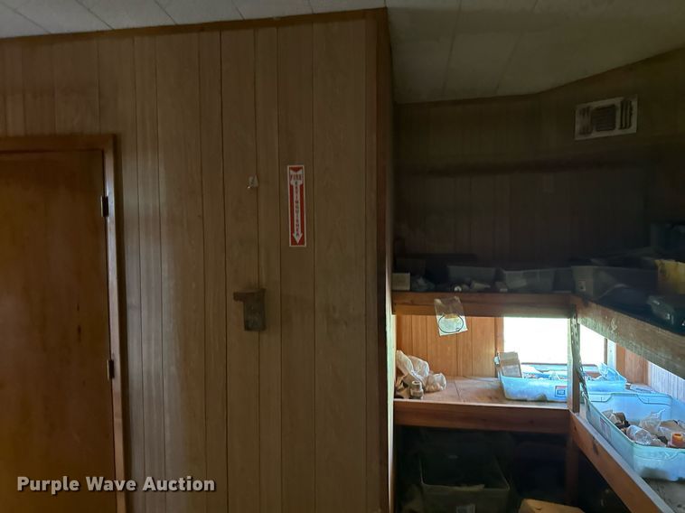 image for item EJ3208 Mobile office 