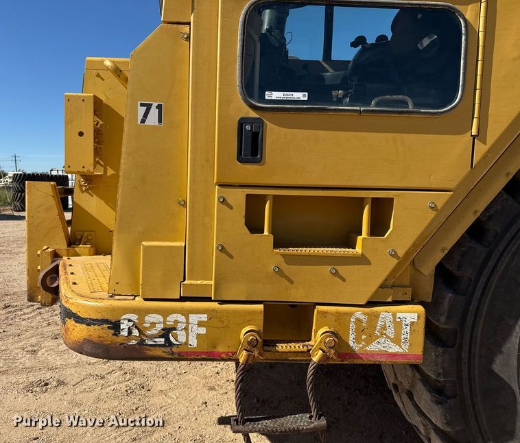 image for item EJ3218 1999 Caterpillar 623F elevating scraper