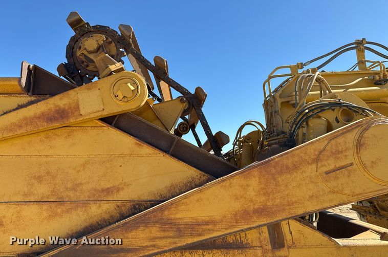 image for item EJ3218 1999 Caterpillar 623F elevating scraper