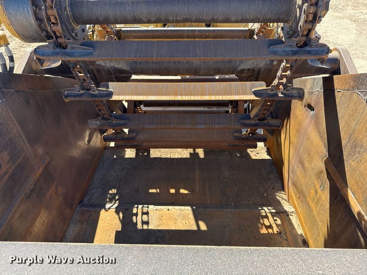 image for item EJ3218 1999 Caterpillar 623F elevating scraper