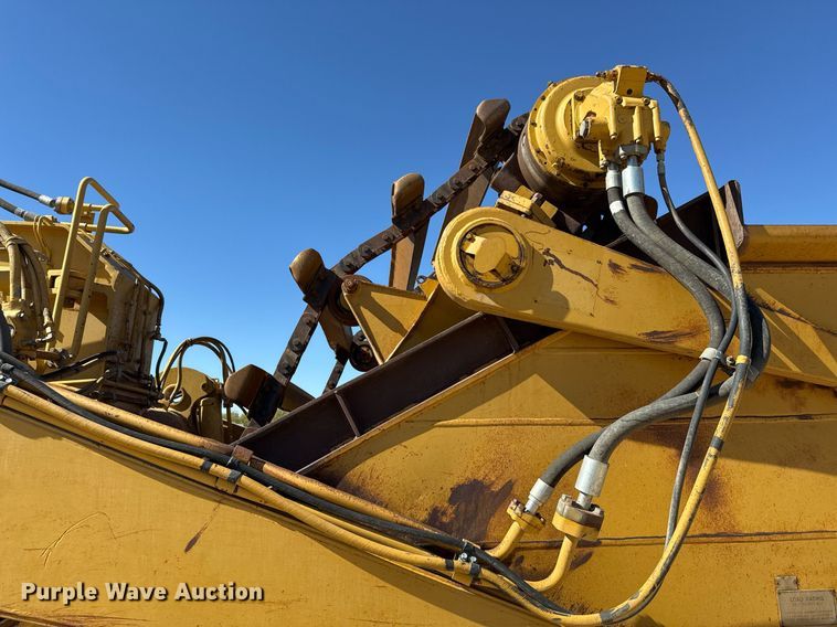 image for item EJ3218 1999 Caterpillar 623F elevating scraper