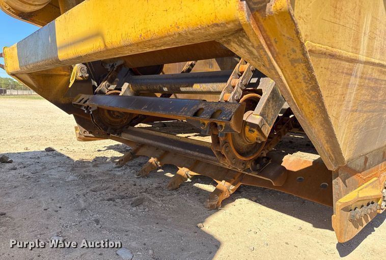 image for item EJ3218 1999 Caterpillar 623F elevating scraper