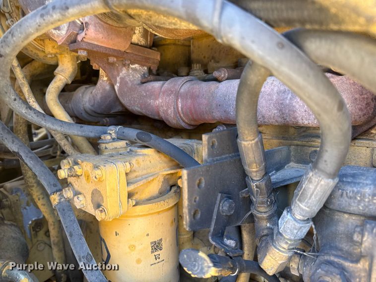 image for item EJ3218 1999 Caterpillar 623F elevating scraper