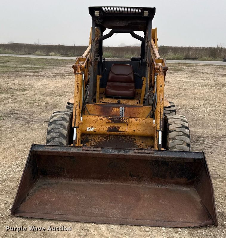image for item EJ3302 1999 Case 1845C skid steer loader