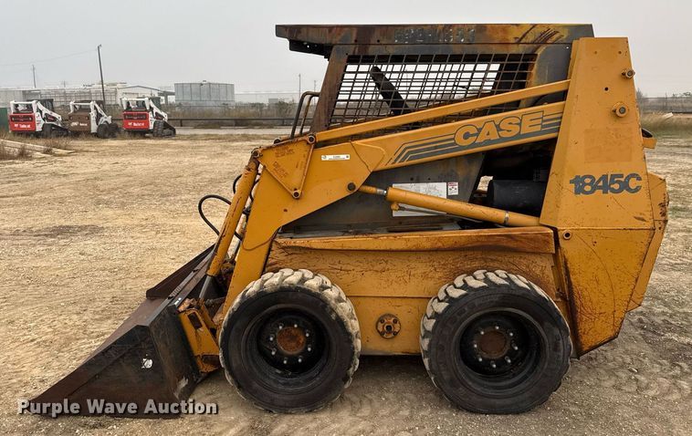 image for item EJ3302 1999 Case 1845C skid steer loader