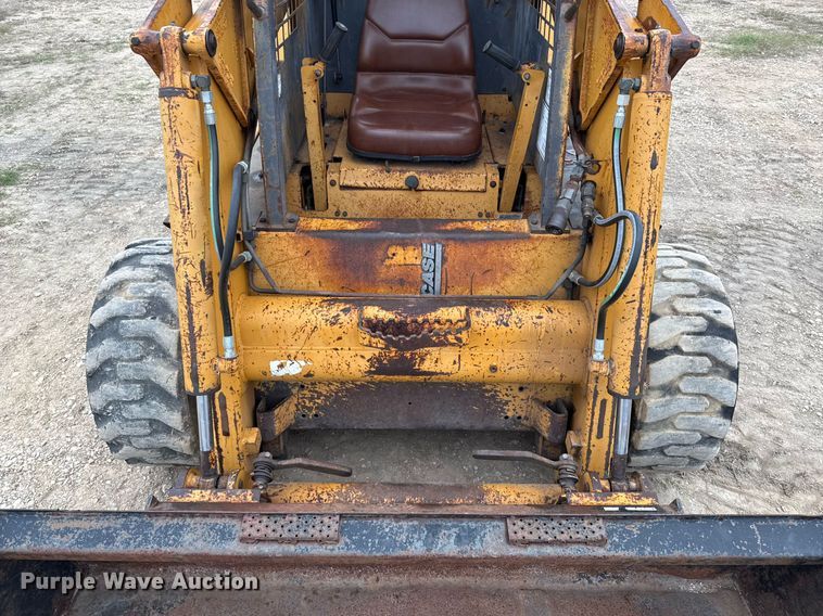 image for item EJ3302 1999 Case 1845C skid steer loader