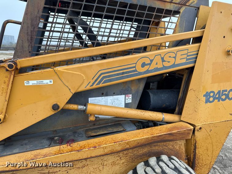 image for item EJ3302 1999 Case 1845C skid steer loader