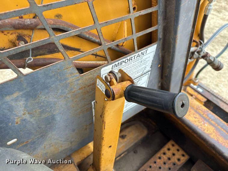 image for item EJ3302 1999 Case 1845C skid steer loader