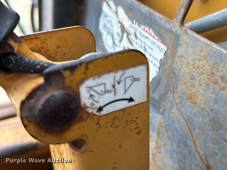 image for item EJ3302 1999 Case 1845C skid steer loader