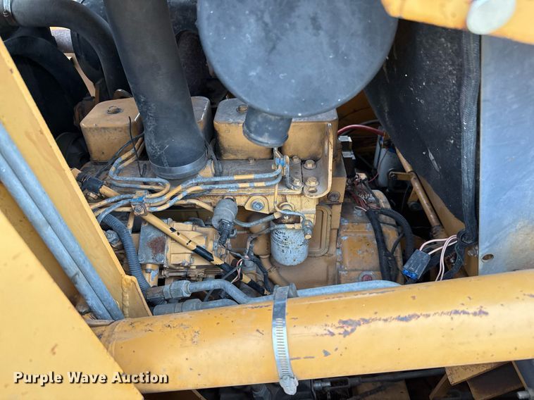 image for item EJ3302 1999 Case 1845C skid steer loader