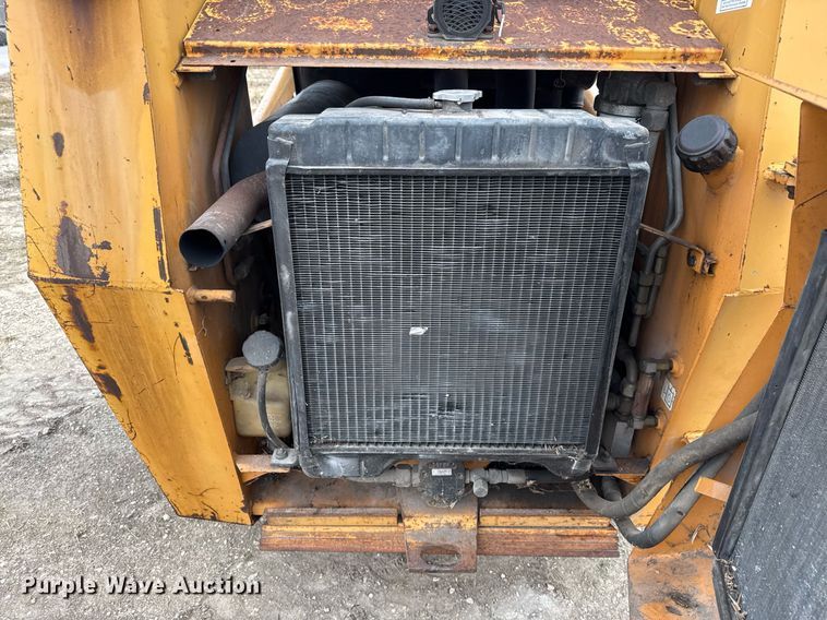 image for item EJ3302 1999 Case 1845C skid steer loader