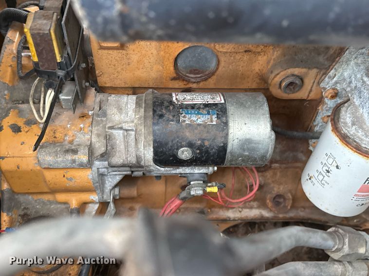 image for item EJ3302 1999 Case 1845C skid steer loader