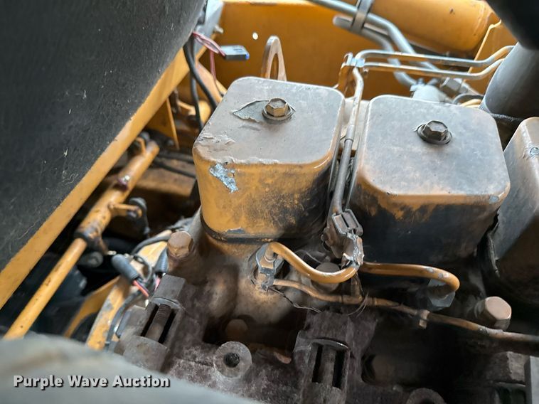 image for item EJ3302 1999 Case 1845C skid steer loader