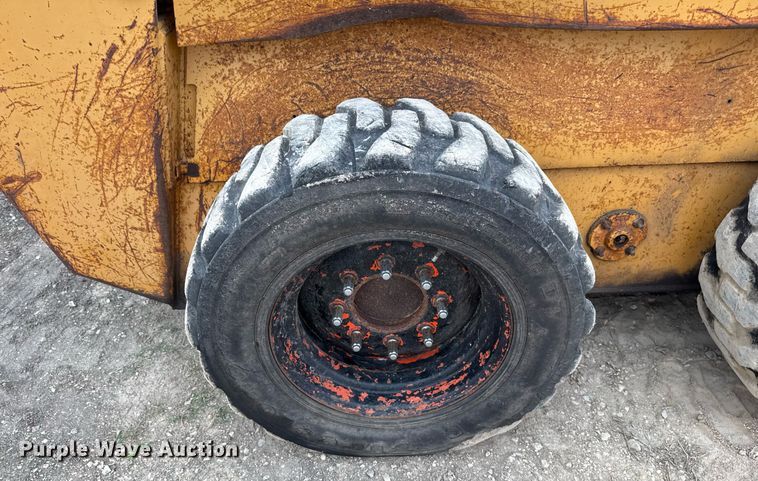 image for item EJ3302 1999 Case 1845C skid steer loader