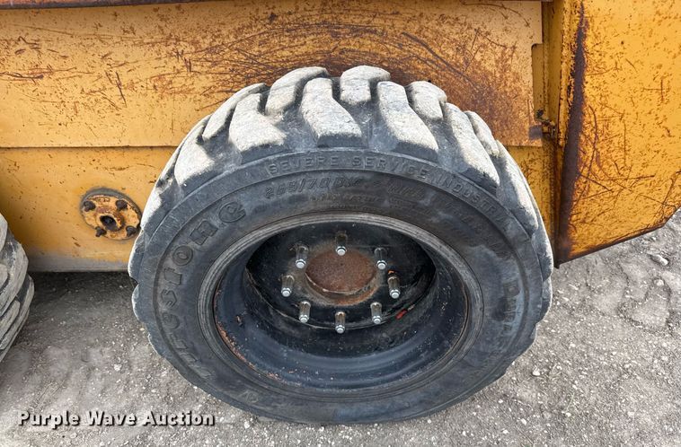 image for item EJ3302 1999 Case 1845C skid steer loader