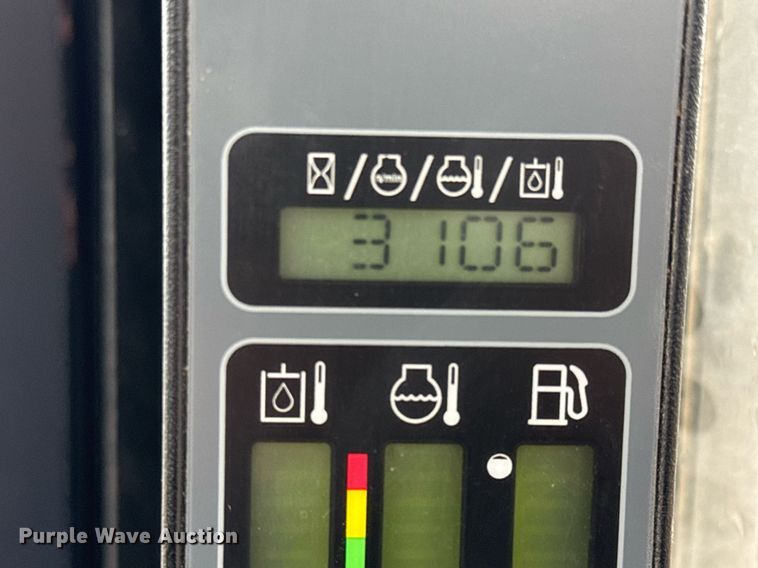 image for item EJ3303 2019 Case TR310 tracked skid steer loader