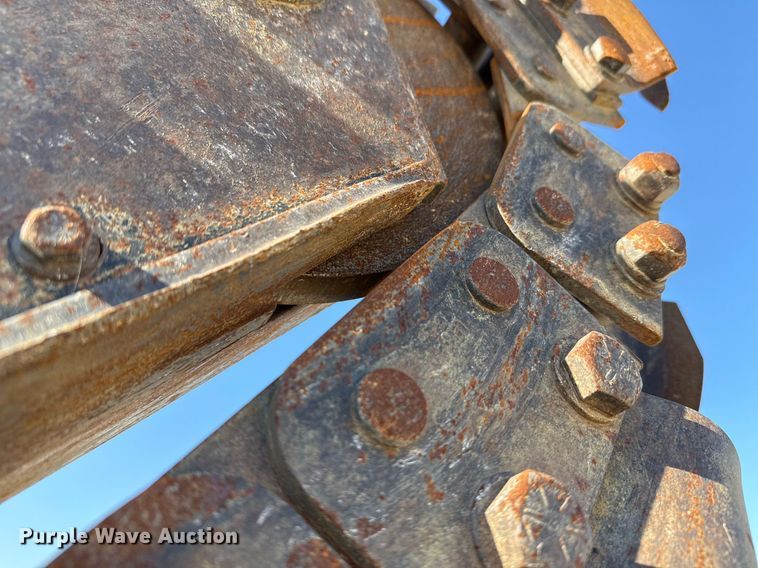 image for item EJ3305 2015 Toro RT600 trencher