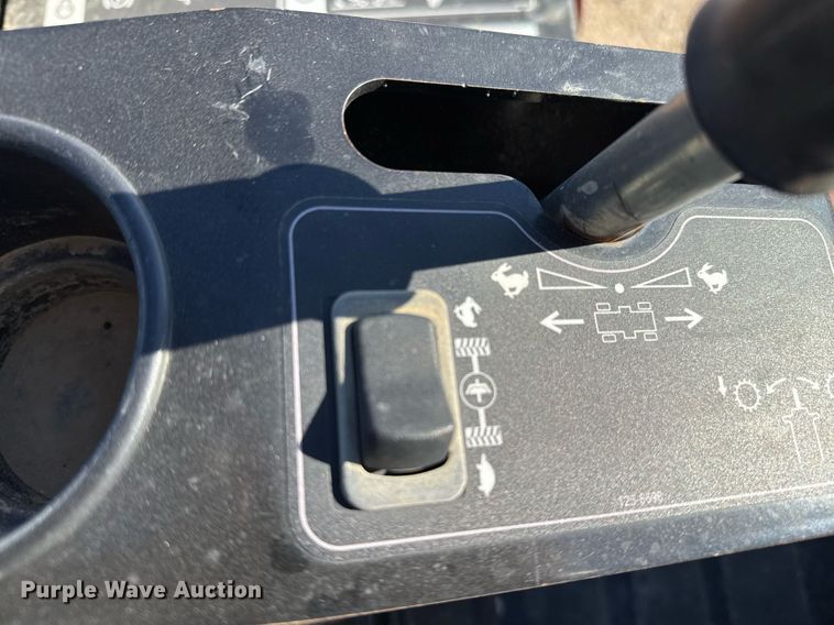 image for item EJ3305 2015 Toro RT600 trencher