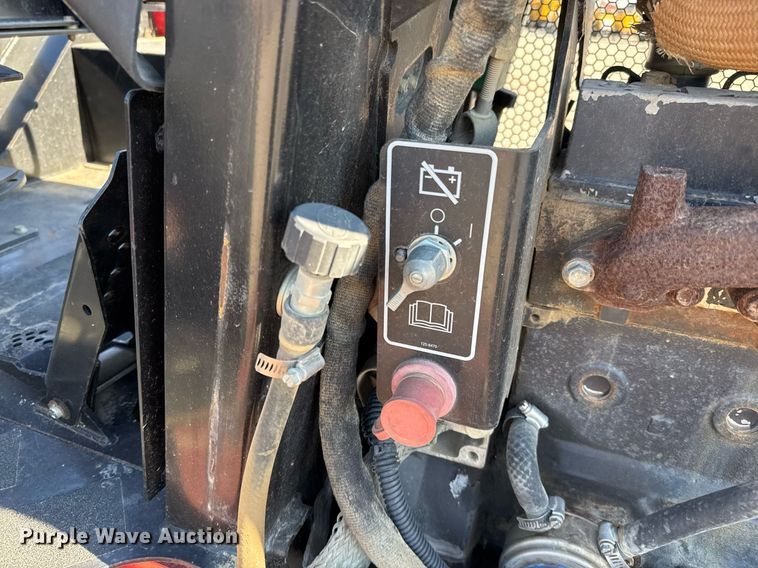 image for item EJ3305 2015 Toro RT600 trencher