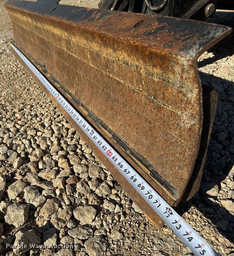 image for item EJ3306 2015 Toro RT600 trencher