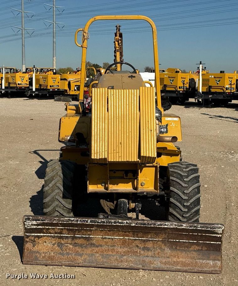 image for item EJ3307 2017 Vermeer RTX450 trencher