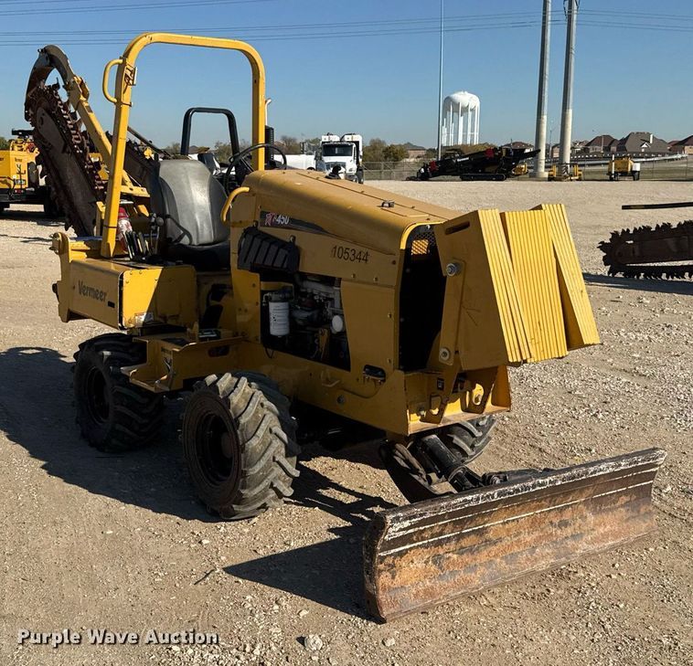 image for item EJ3307 2017 Vermeer RTX450 trencher