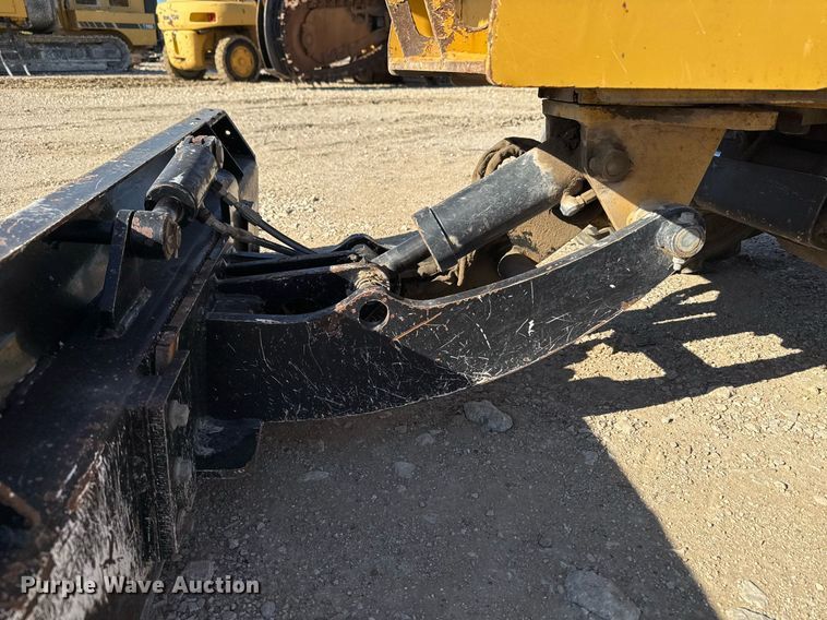 image for item EJ3307 2017 Vermeer RTX450 trencher