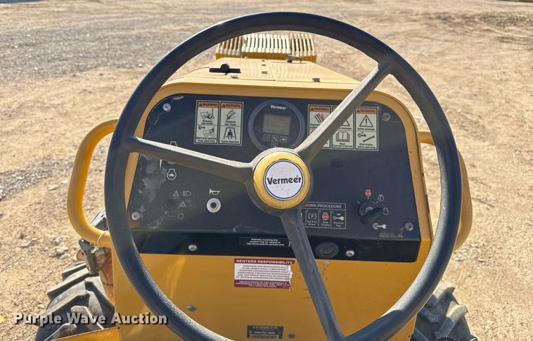 image for item EJ3307 2017 Vermeer RTX450 trencher