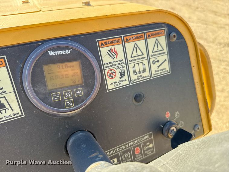 image for item EJ3307 2017 Vermeer RTX450 trencher